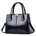 Bolsa de Ombro Shainy Feminina – Couro Brilhante e Grande Capacidade