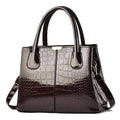 Bolsa de Ombro Shainy Feminina – Couro Brilhante e Grande Capacidade