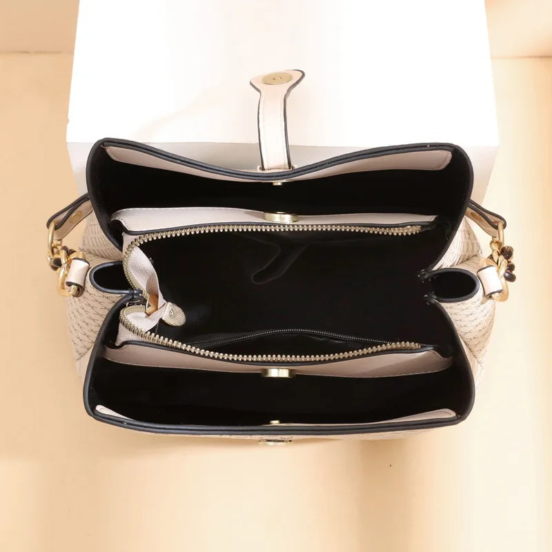 Bolsa Tassel Feminina: Versatilidade e Espaço