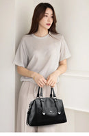 Bolsa Double Arrows - Designer de Luxo em Couro Macio